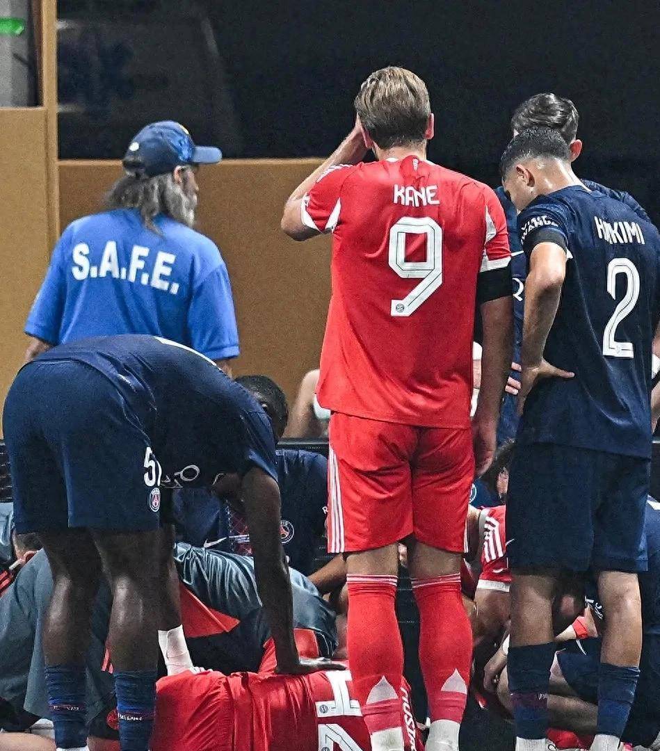 拜仁遭遇无缘胜利的挫折，失望离场