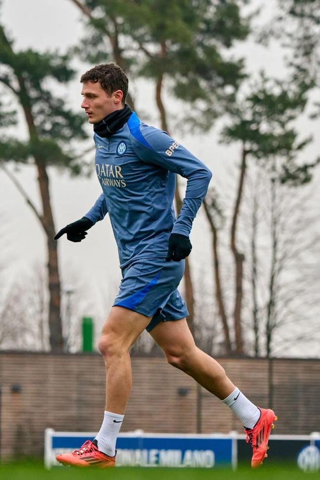 关于欧洲预选赛球员技术风采,对手望风而逃的信息 关于欧洲预选赛球员技术风采,对手望风而逃的信息