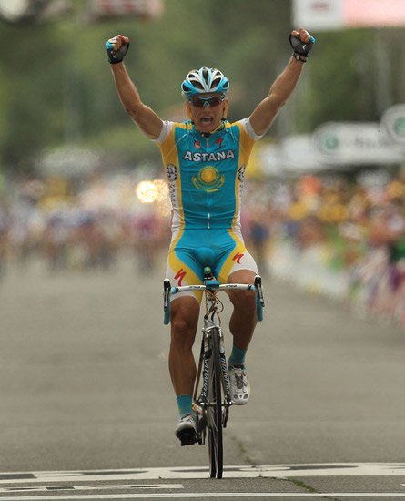 精彩竞技掀起风暴，创造历史佳绩