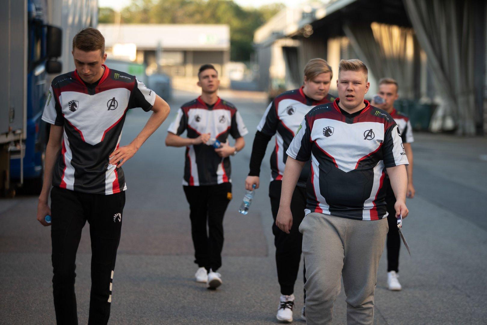 青年球员逆风翻盘反超对手抢得胜利的简单介绍