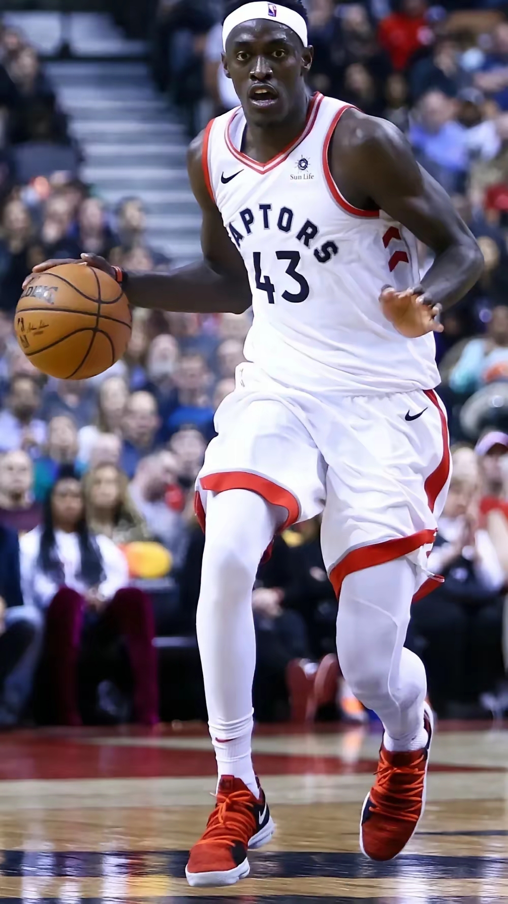 猛龙逆转步行者领先东部